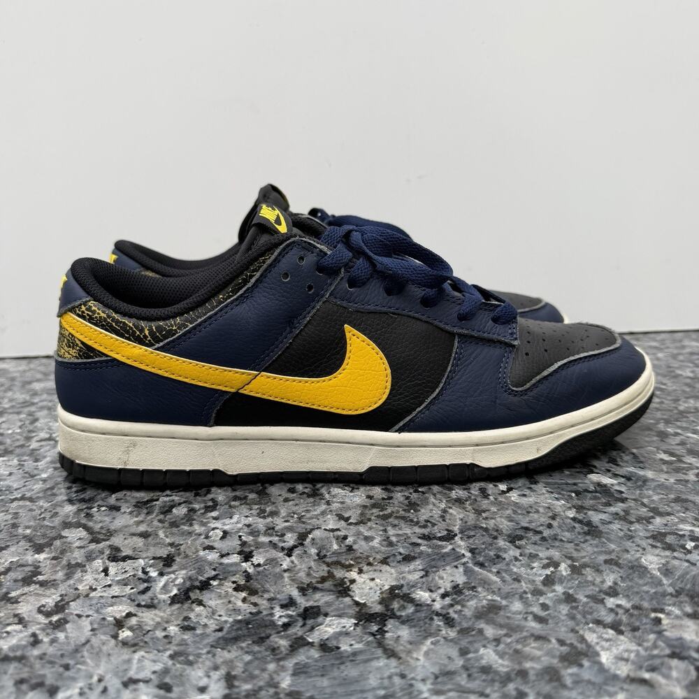 Nike Dunk Low 'Vintage Michigan' Sneakers Men’s Size 11 US (FZ4014-010)